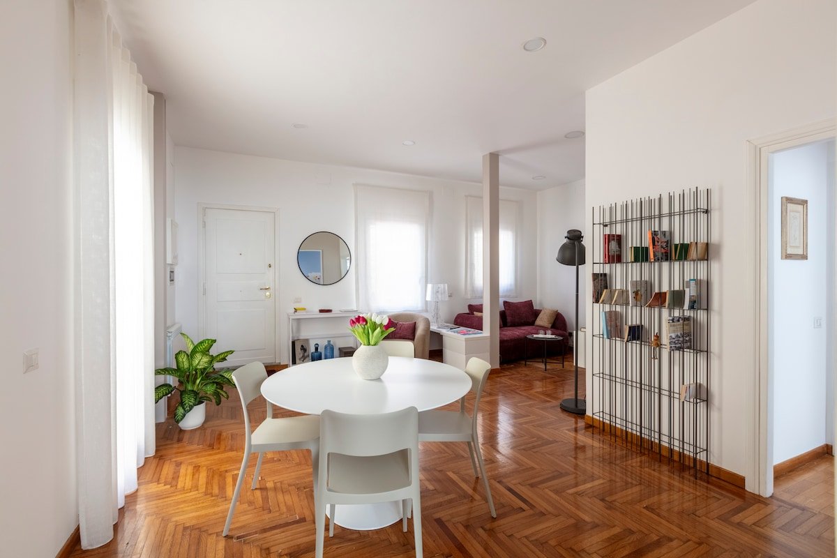 Boutique Apartment near Colosseum & Large Terrace gallery image 3