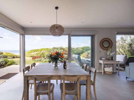 Dining area - Room