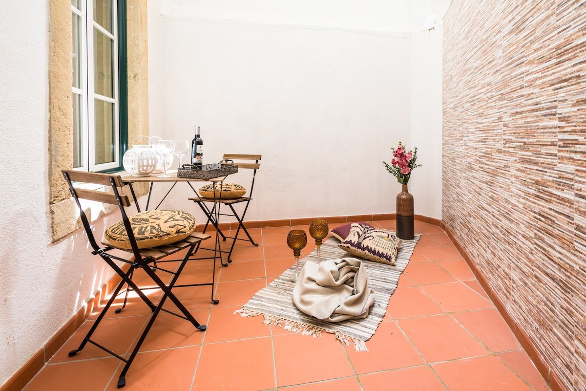 Casa Branca Patio, near the castle 10383/AL gallery image 2