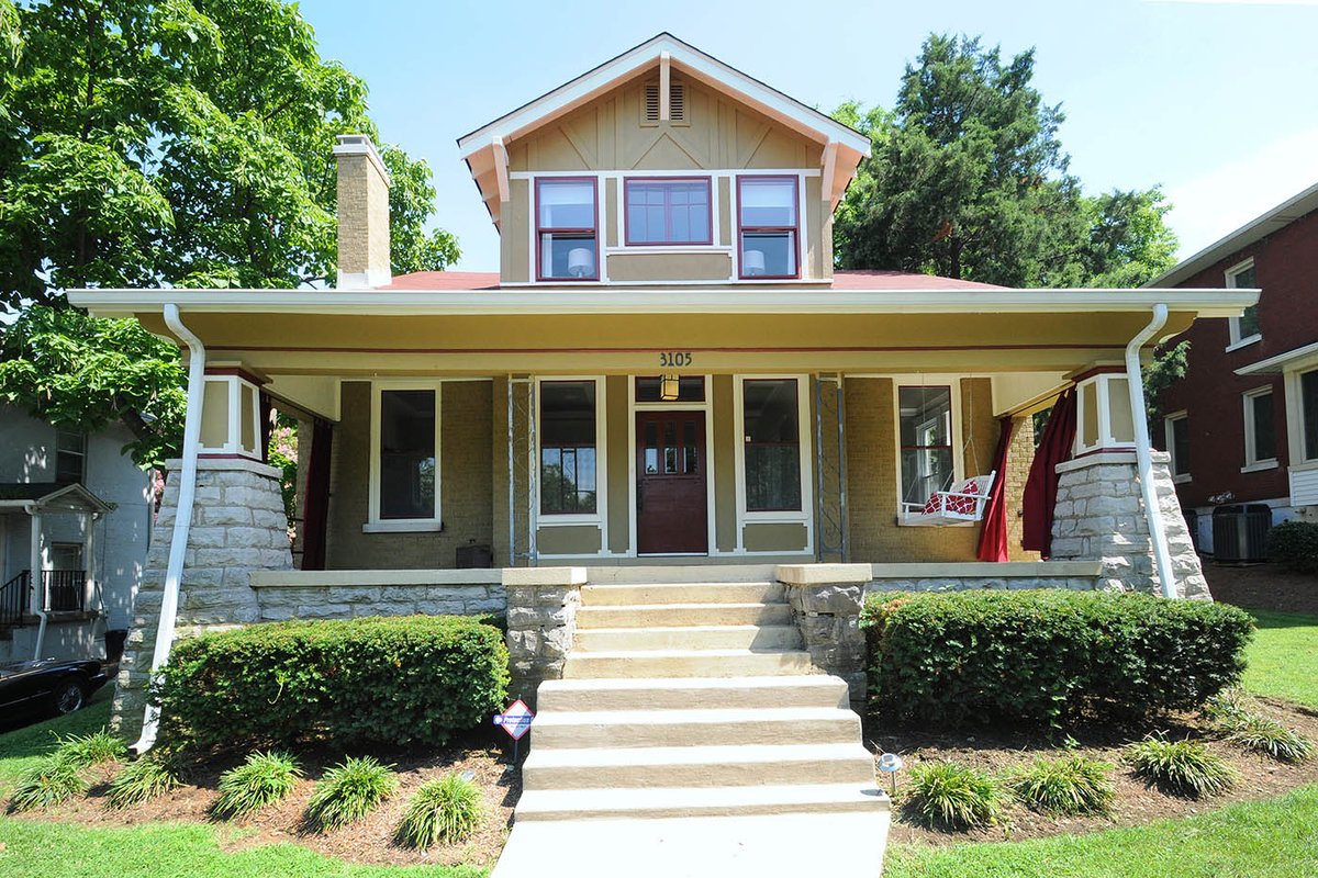 Nashville’s Vanderbilt Downtown Gem Location