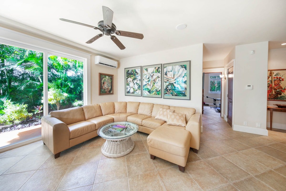 6 Bed Ultra Luxury Home with Pool Near Grand Hyatt gallery image 4