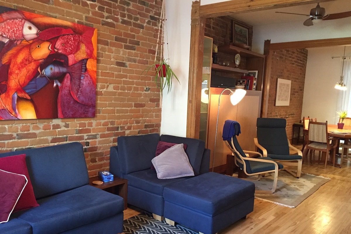 2 Floors in Superb Plateau Home gallery image 5