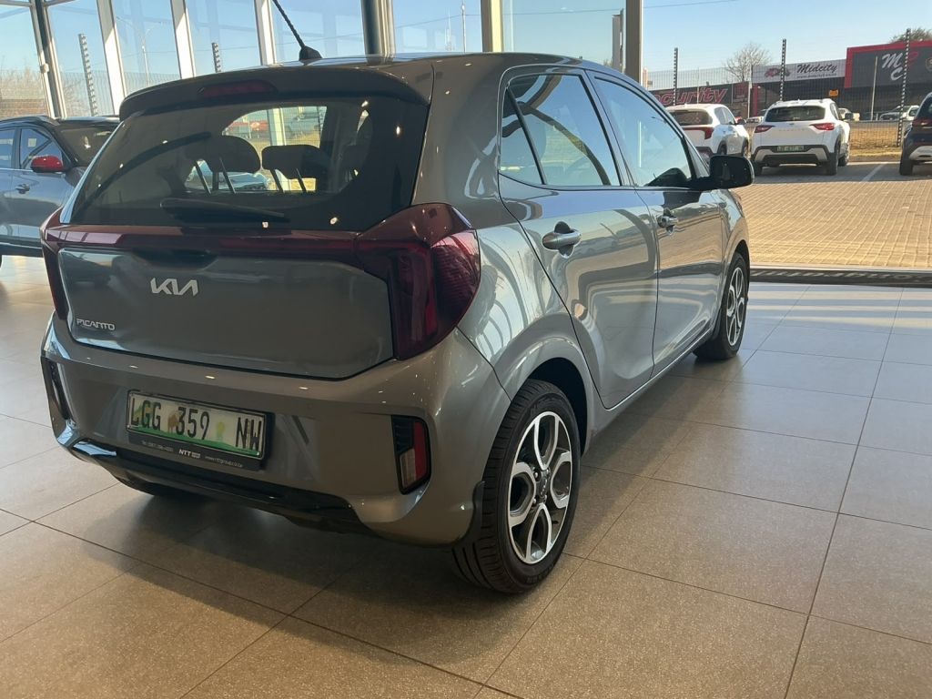 Used car gallery