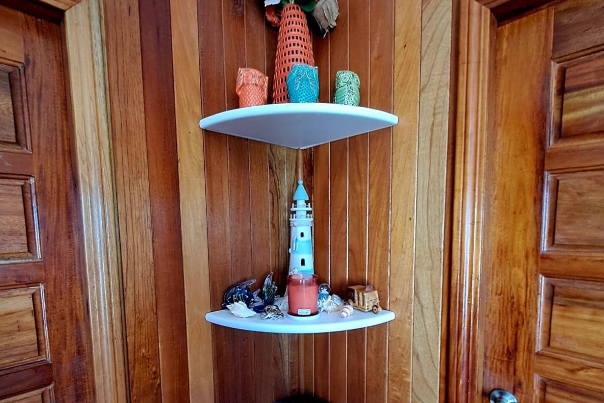 Therapy, Entire Property – AC, Boat Transfer gallery image 5