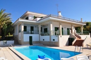 Awesome sea views with pool and WI FI Connexion gallery image 3