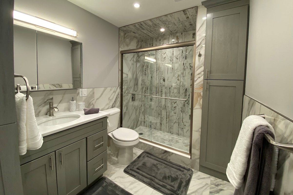 Huge 4BR/2Bath/Free Parking/NYC/ EWR/ MetLife gallery image 3