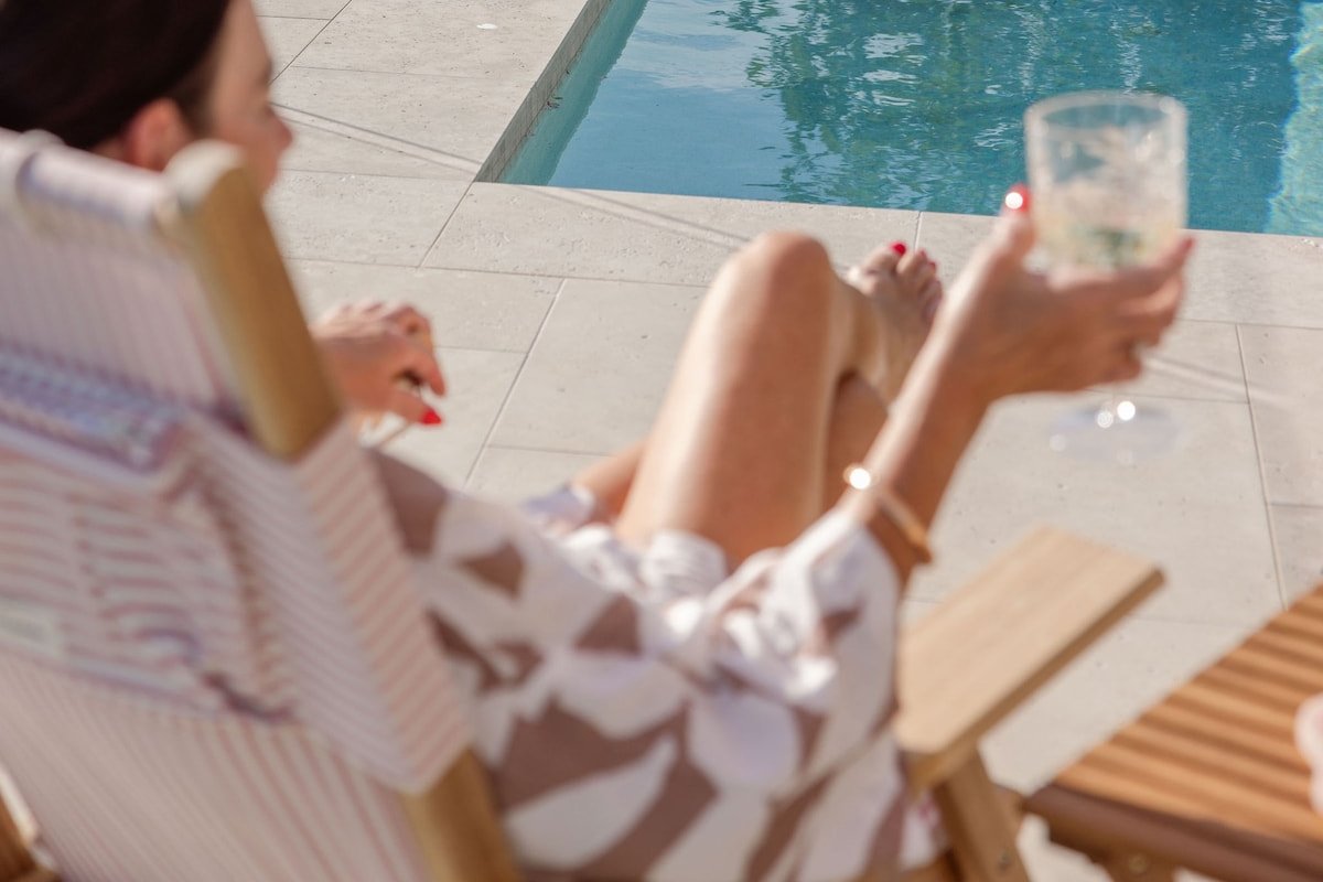 Waterfront luxury accommodation gallery image 4