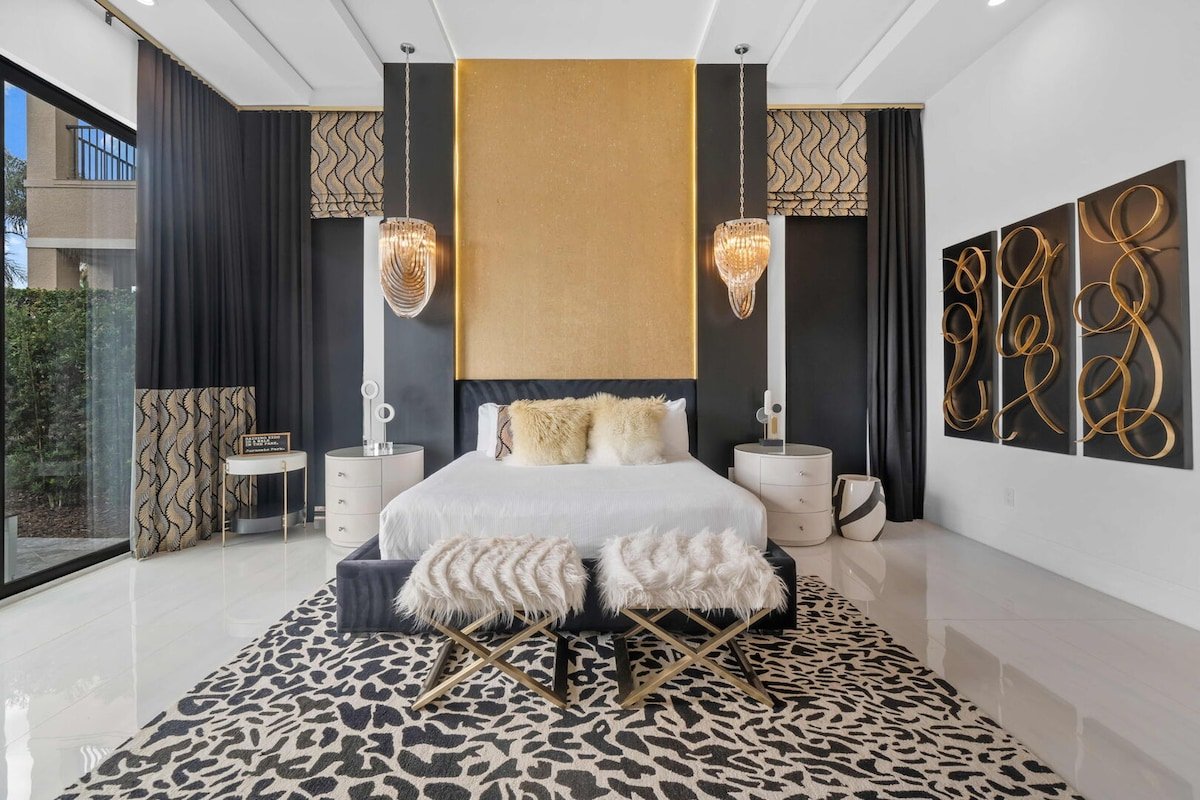 Legends Palazzo: Theater, Arcade, Theming, Golf gallery image 2