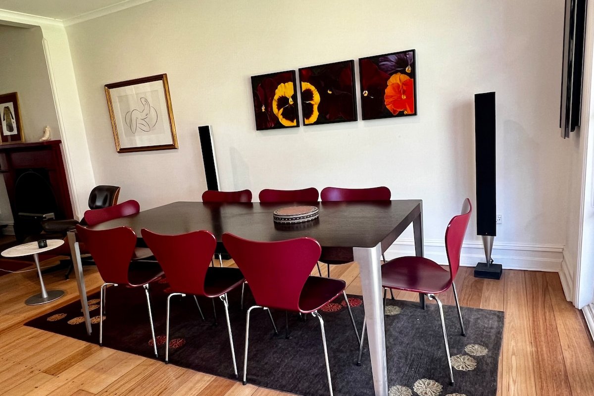 Beautiful Balmain East Terrace House gallery image 3