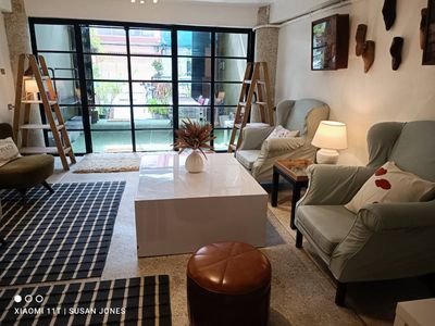 Big Groups Heaven in Central Location