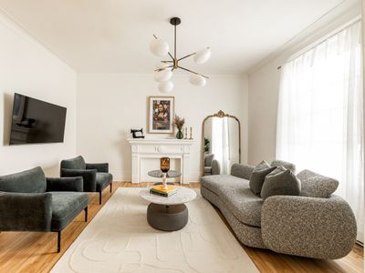 Chic apartment with Parisian accents | Plateau