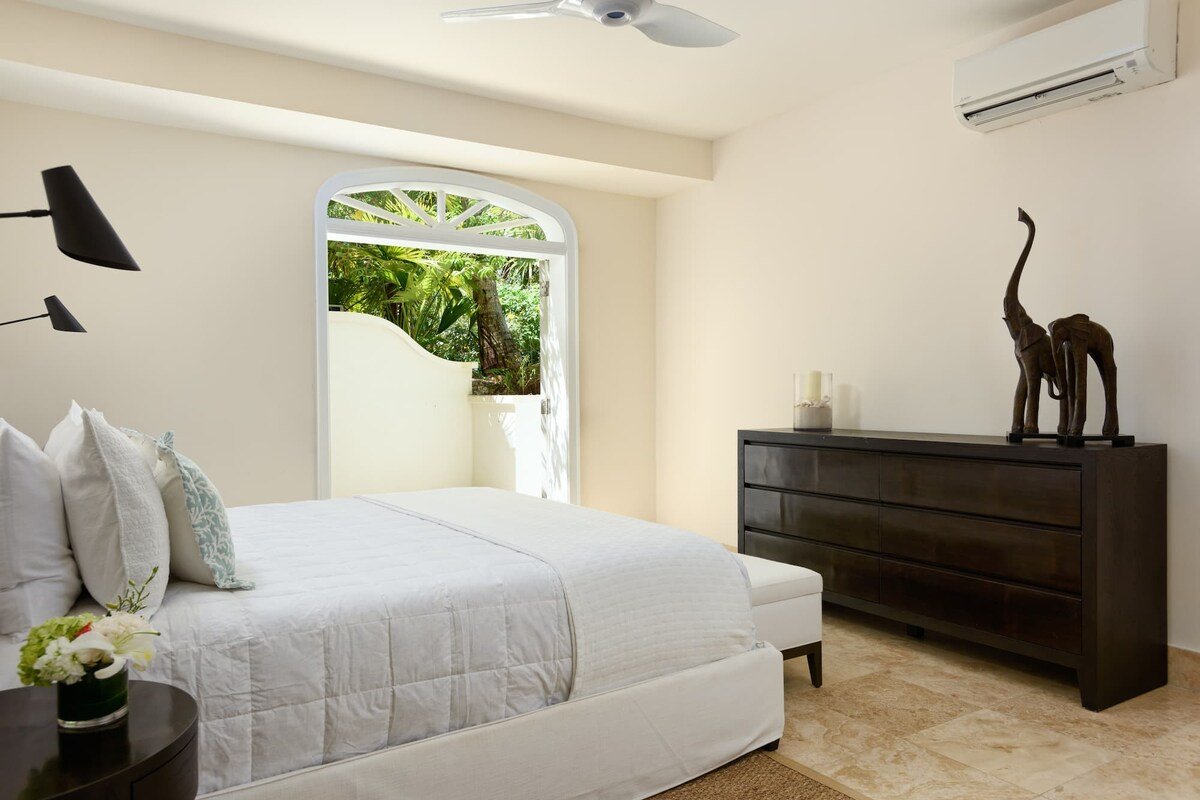 Villa Shambhala 5 Br gallery image 4