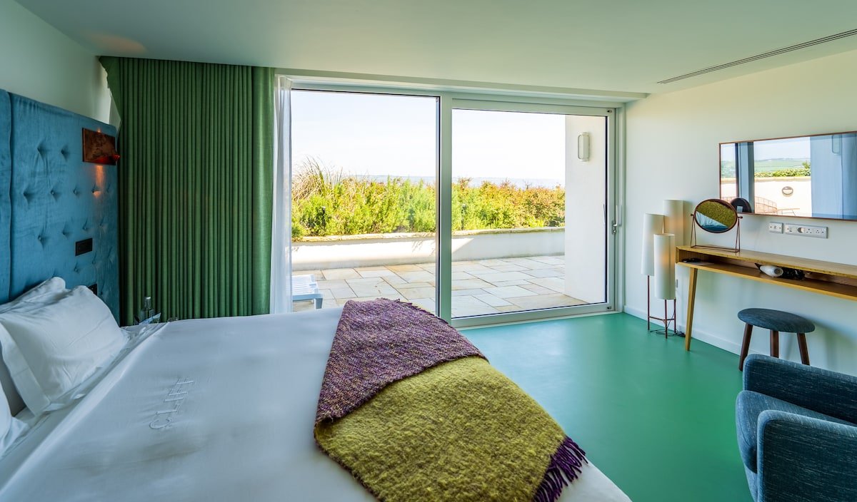 The CLIFF Beach House, Ardmore gallery image 4