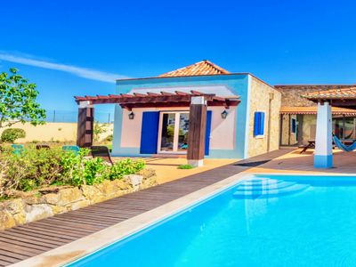 Spacious Villa in Sintra Countryside