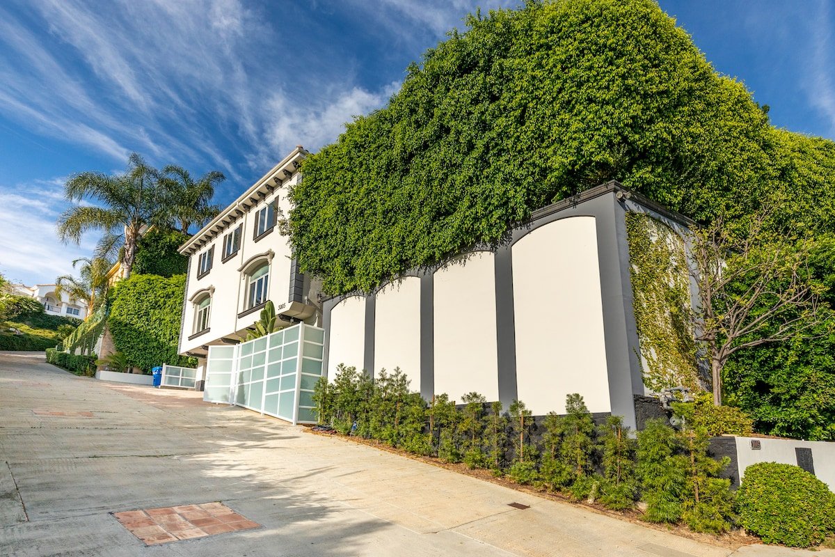 The Beverly Grand Villa @ Bel Air, Los Angeles gallery image 3