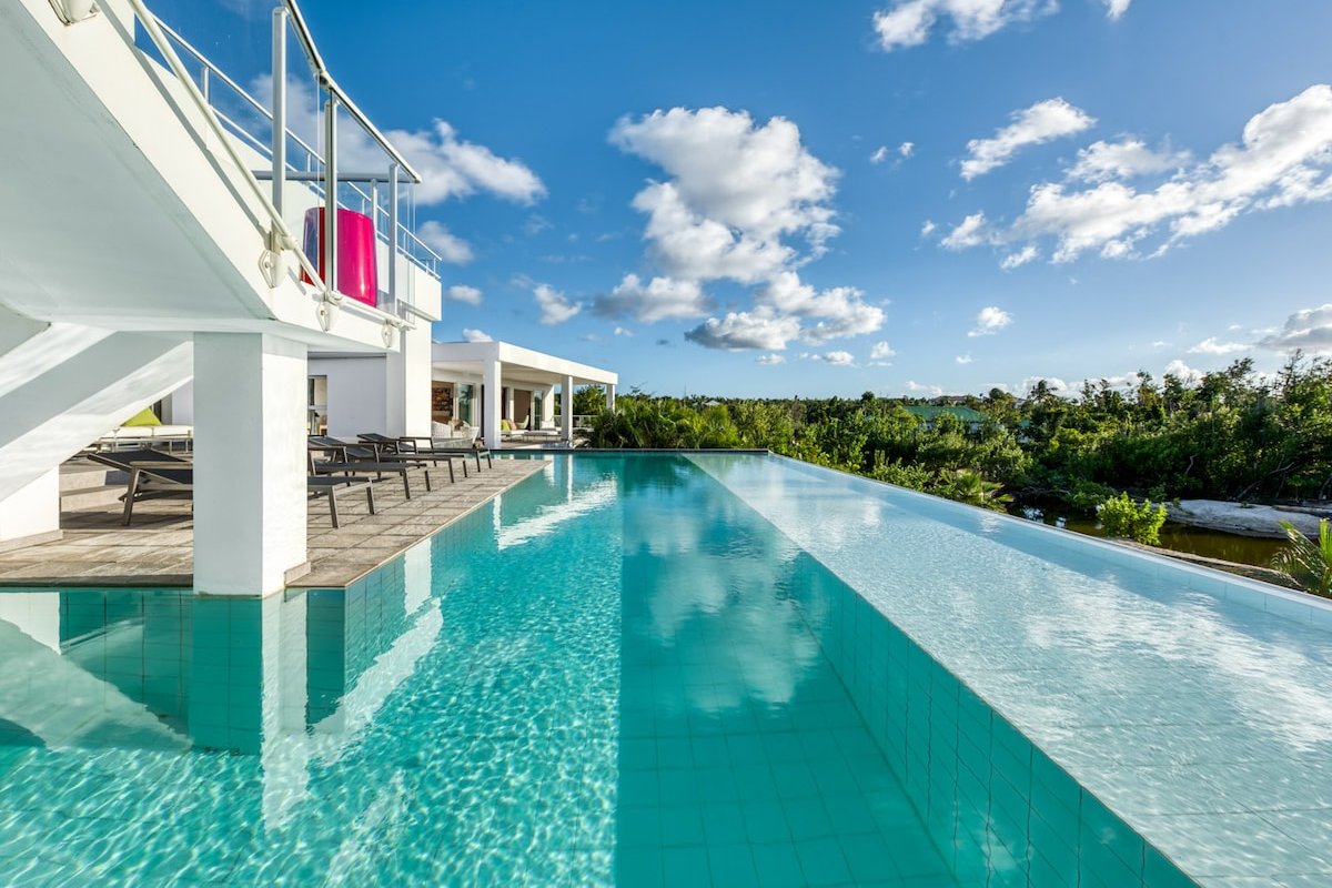 Villa Palm Bay gallery image 2