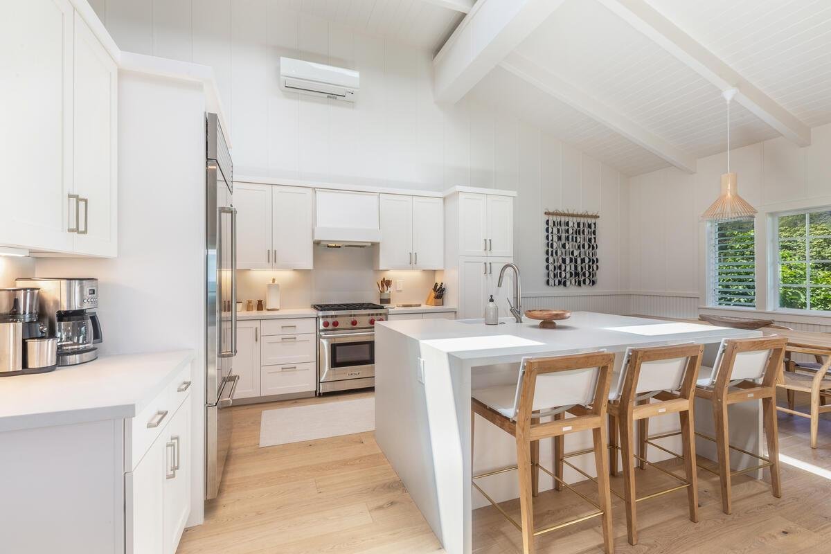 Beachfront Haena home with A/C – Near Tunnels Beac gallery image 3