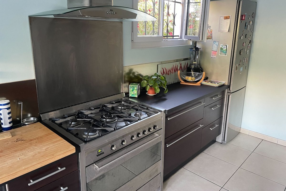 Belle demeure, jardin, piscine gallery image 5