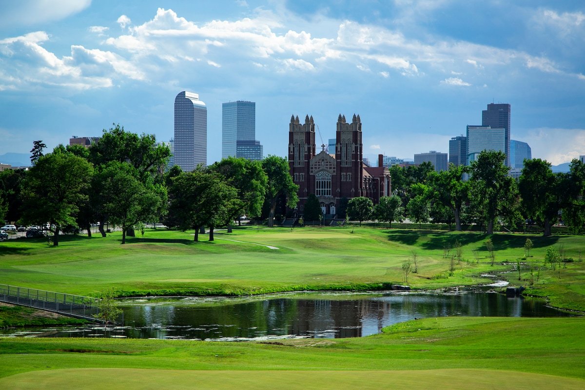 Brand New Spacious 4bd 4ba, Game Room, Deck, Patio gallery image 3