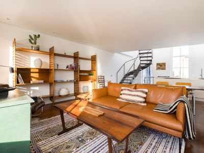 Bellevue Notting Hill 2 Bed by Holland Park