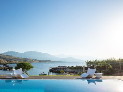 Villa Lygia-Beachside Luxury Redefined: by etouri