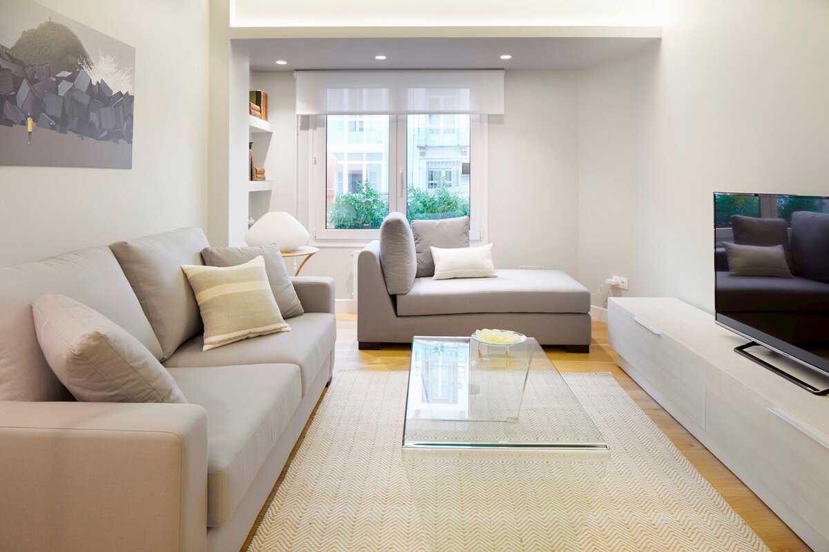 Bella Easo 2 by FeelFree Rentals gallery image 3