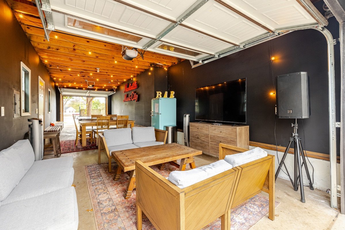 Boho Dream House w/ Hot Tub, Clubhouse, Sleeps 12+ gallery image 3