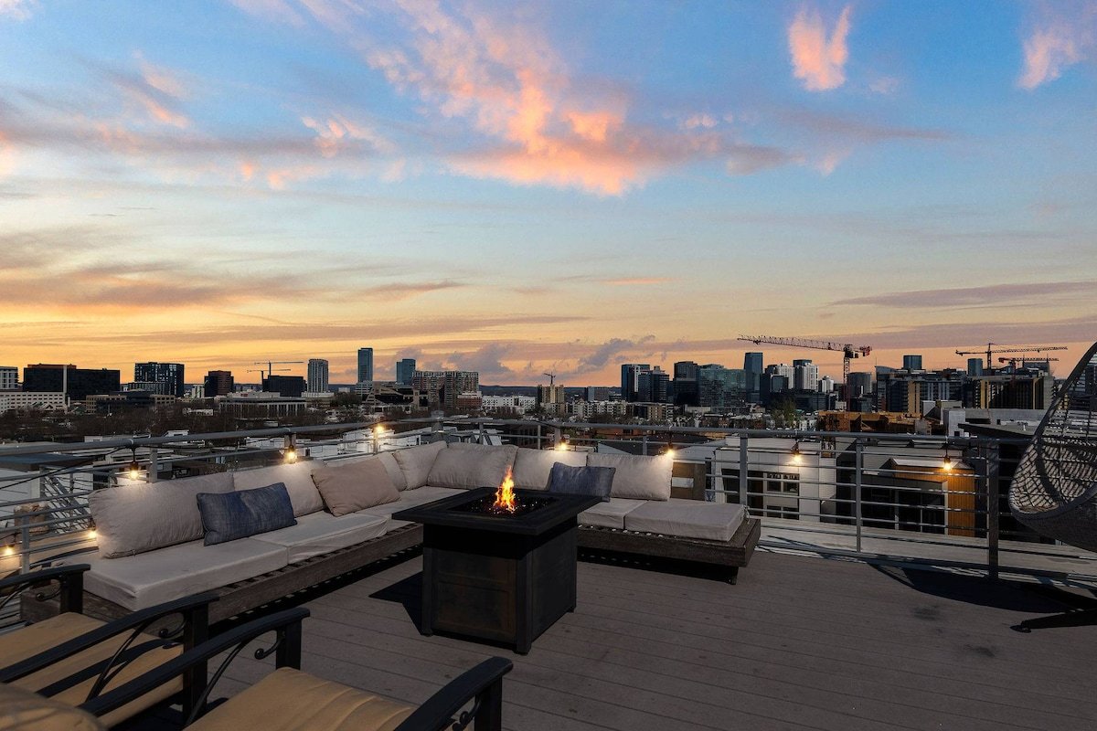 Arch One ~ New Joint Listing ~ 24 Beds in Gulch gallery image 3