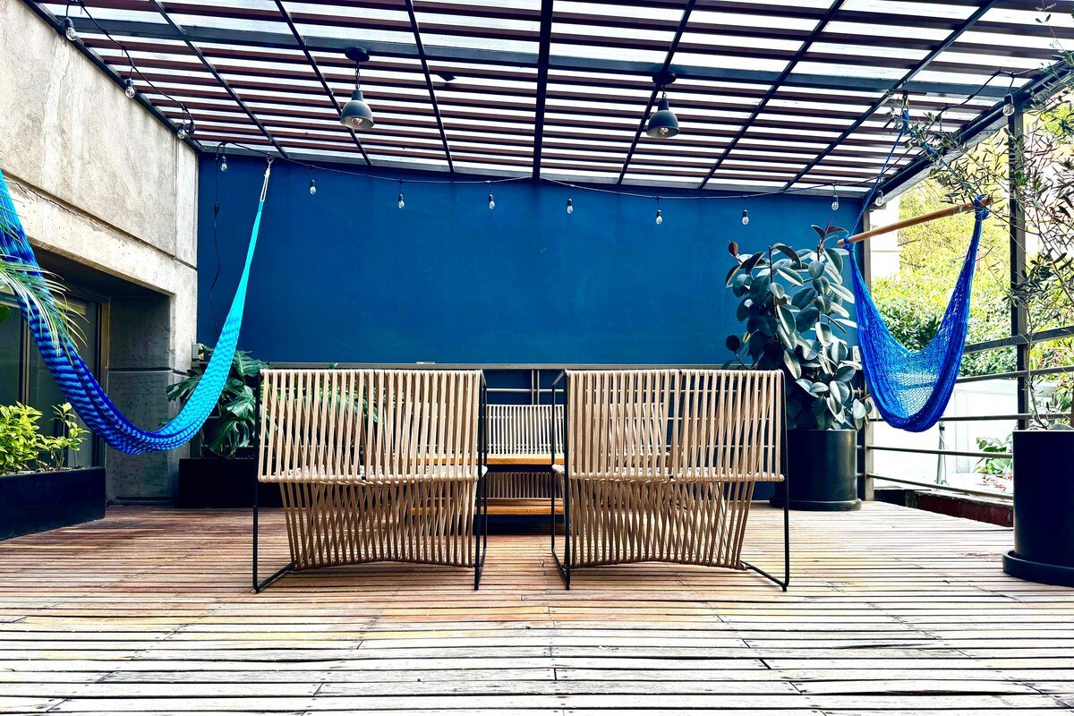 Stunning Condesa Apartment with Private Terrace gallery image 3