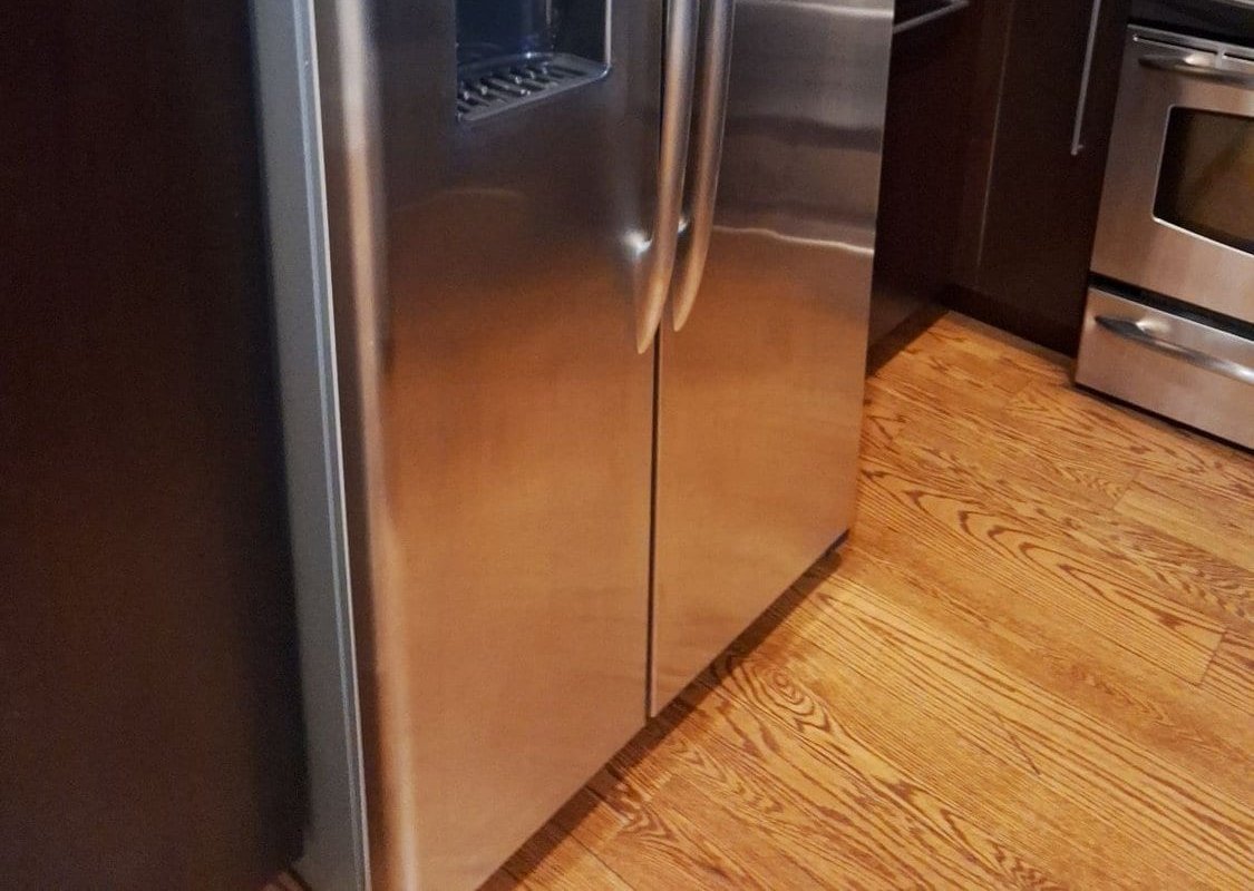 4 Bedroom Across from Wrigley Field Legend Suite gallery image 5