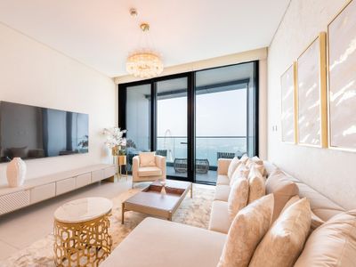 Gorgeous Apt wz Stunning Sea Views in Address JBR