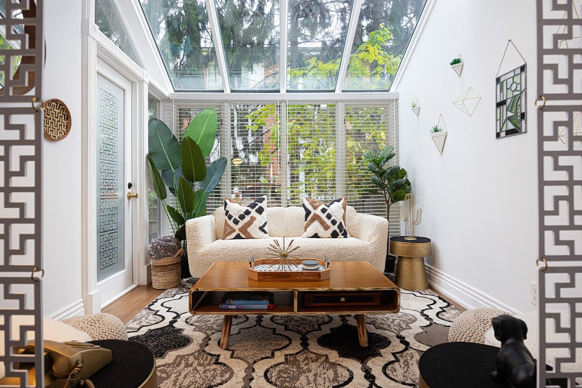 Downtown Designer Luxury Townhome gallery image 3