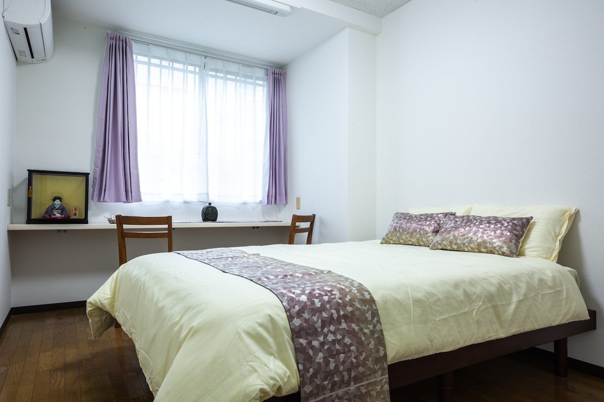 6〜15名推奨138㎡/6BR 2BATH/駅徒歩5分/電車で新宿7分、渋谷・六本木20分/1階貸切 gallery image 5