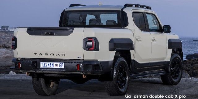 TASMAN 2.2D X-PRO P/U D/C A/T 4X4 gallery image 3