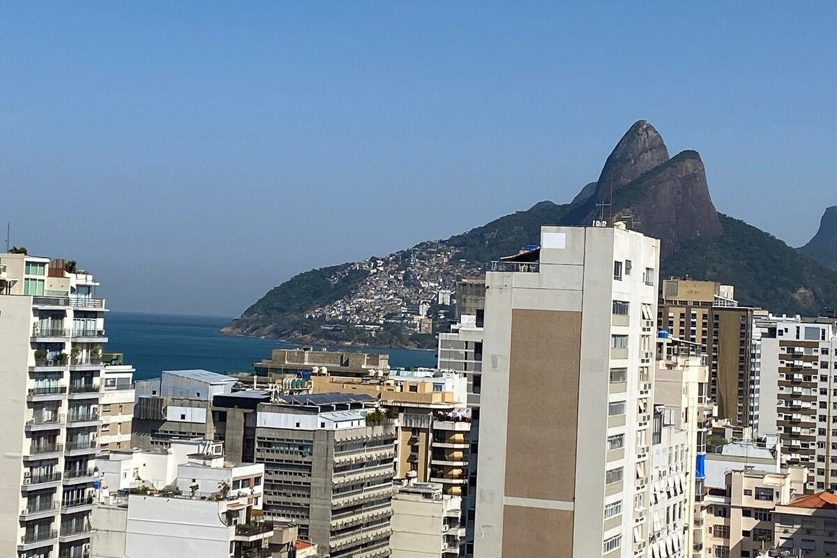 Two suites with stunning views of Ipanema gallery image 4