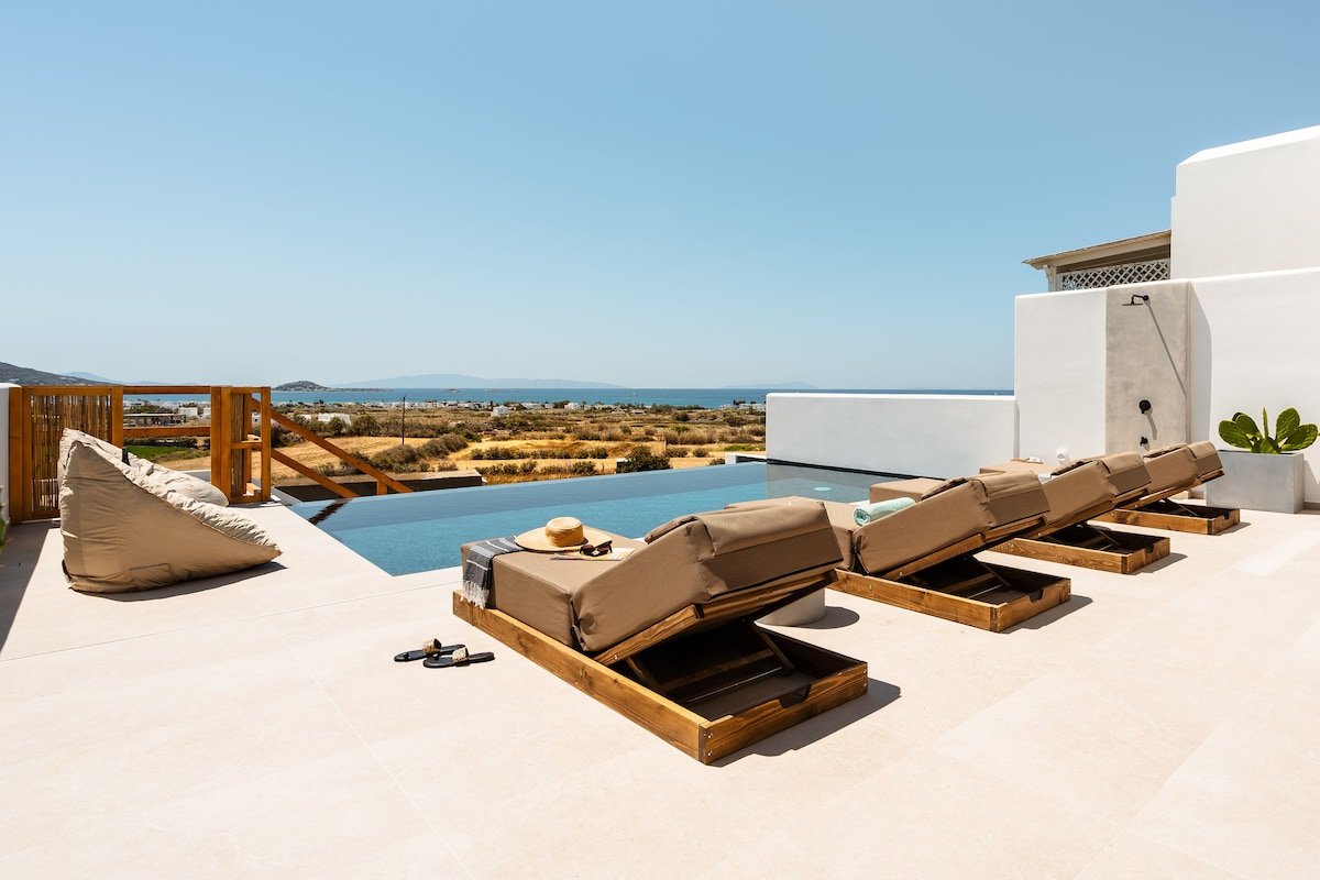 C&G Villas | 3BDR SeaView Villa with Private Pool gallery image 2