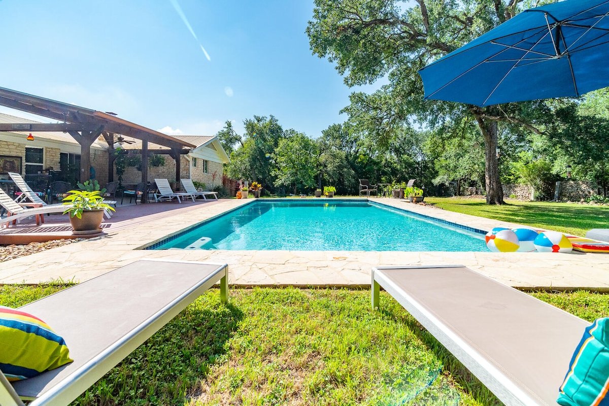 Private POOL South ATX 3 b 2.5 ba 6 mi to DT gallery image 2