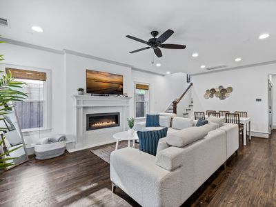 Modern Luxury Home – Knox Henderson – SMU