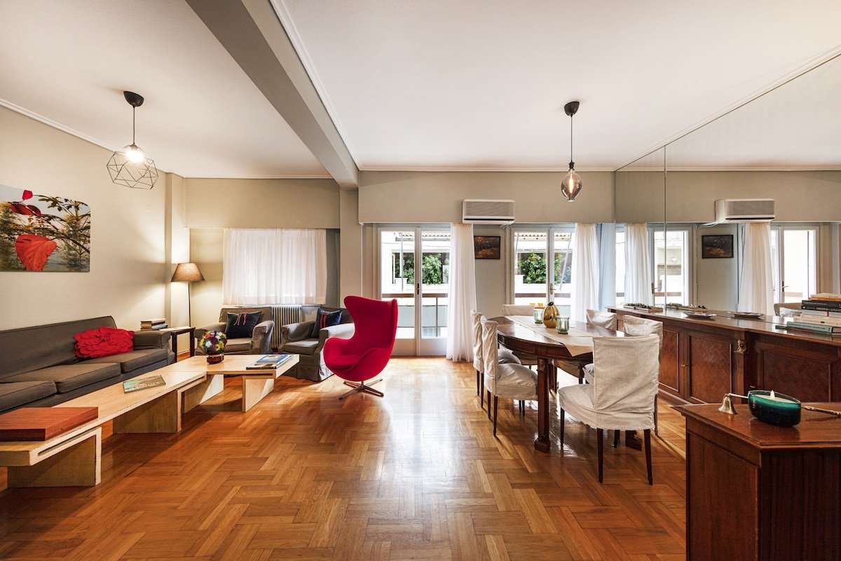Spacious 3 Bedroom apt near Acropolis museum gallery image 2