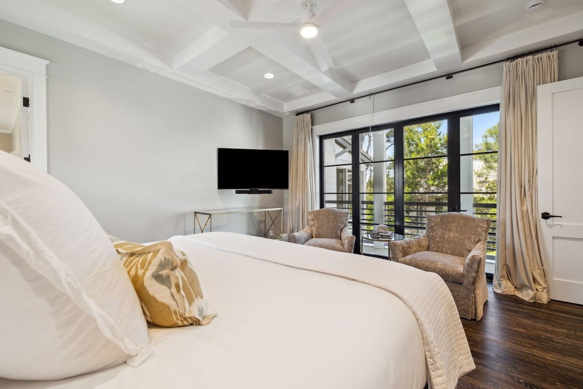 WaterColor w Pool, LSV, Carriage House! Gorgeous! gallery image 3