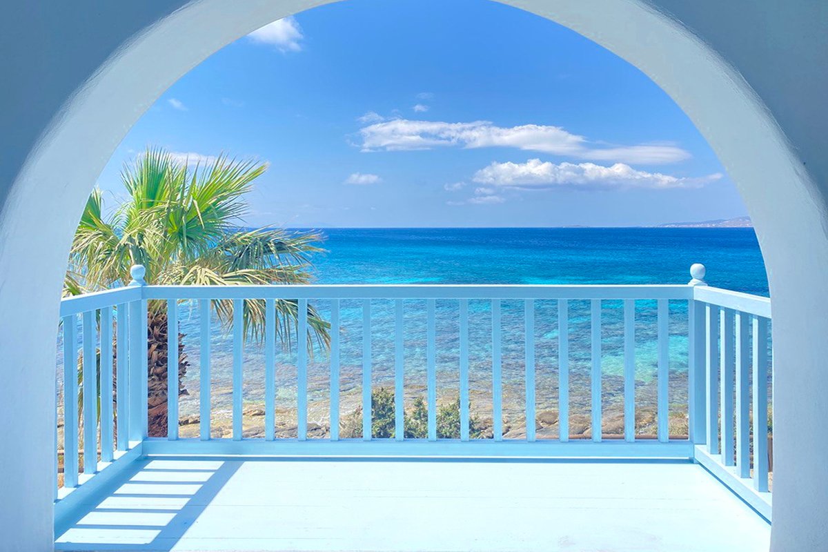 Unique Beachfront Cycladic Villa @ Agios Prokopios