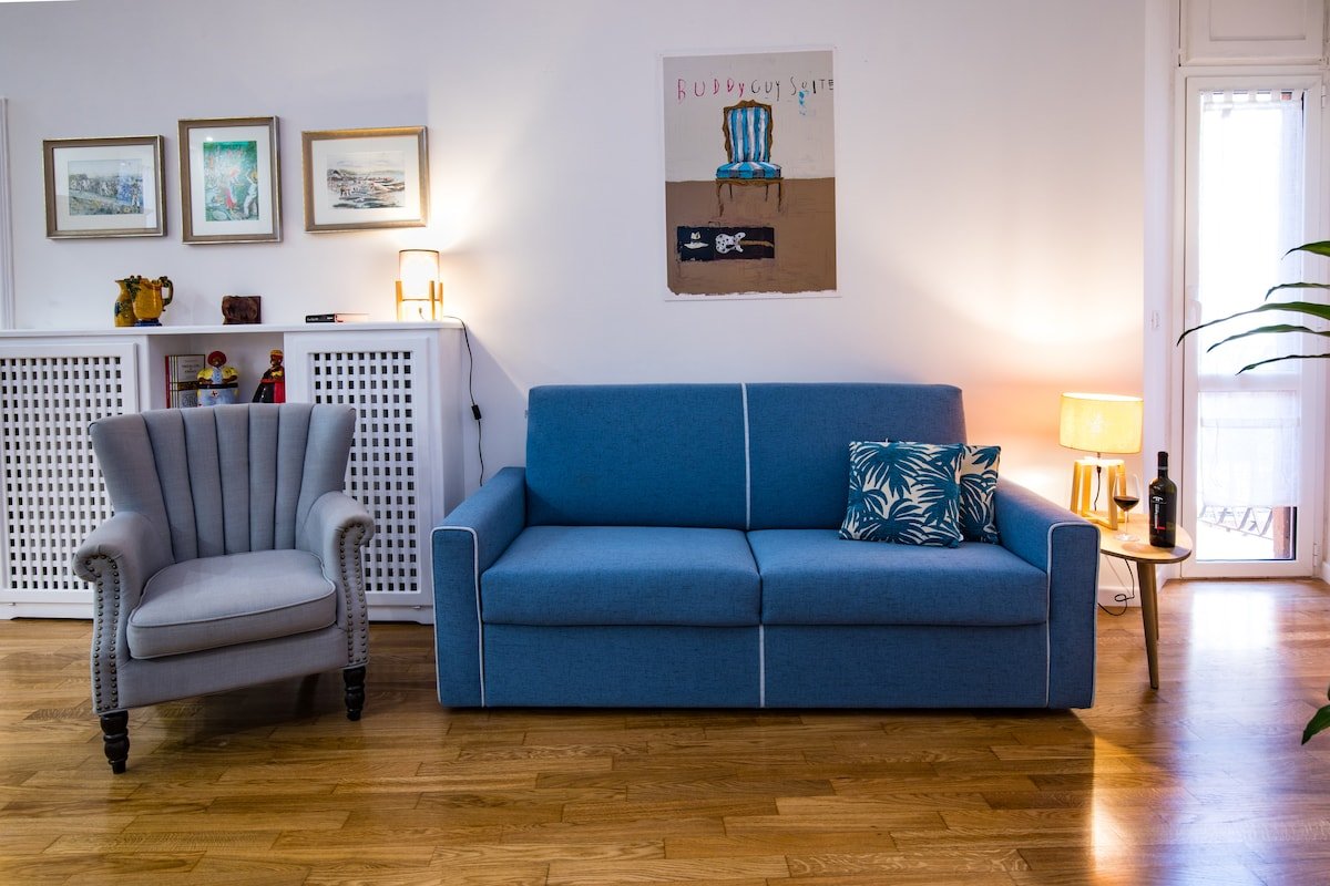 Your Secret Pantheon,200 meters to Pantheon gallery image 4