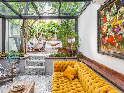 Private Central Garden Triplex Terrace