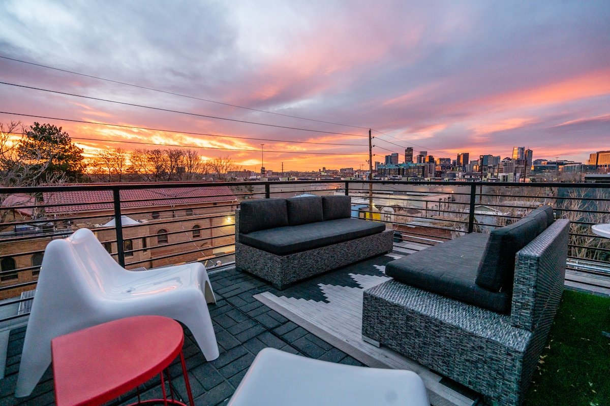 LoHi Home: Hot Tub, Rooftop & Skyline Views gallery image 3