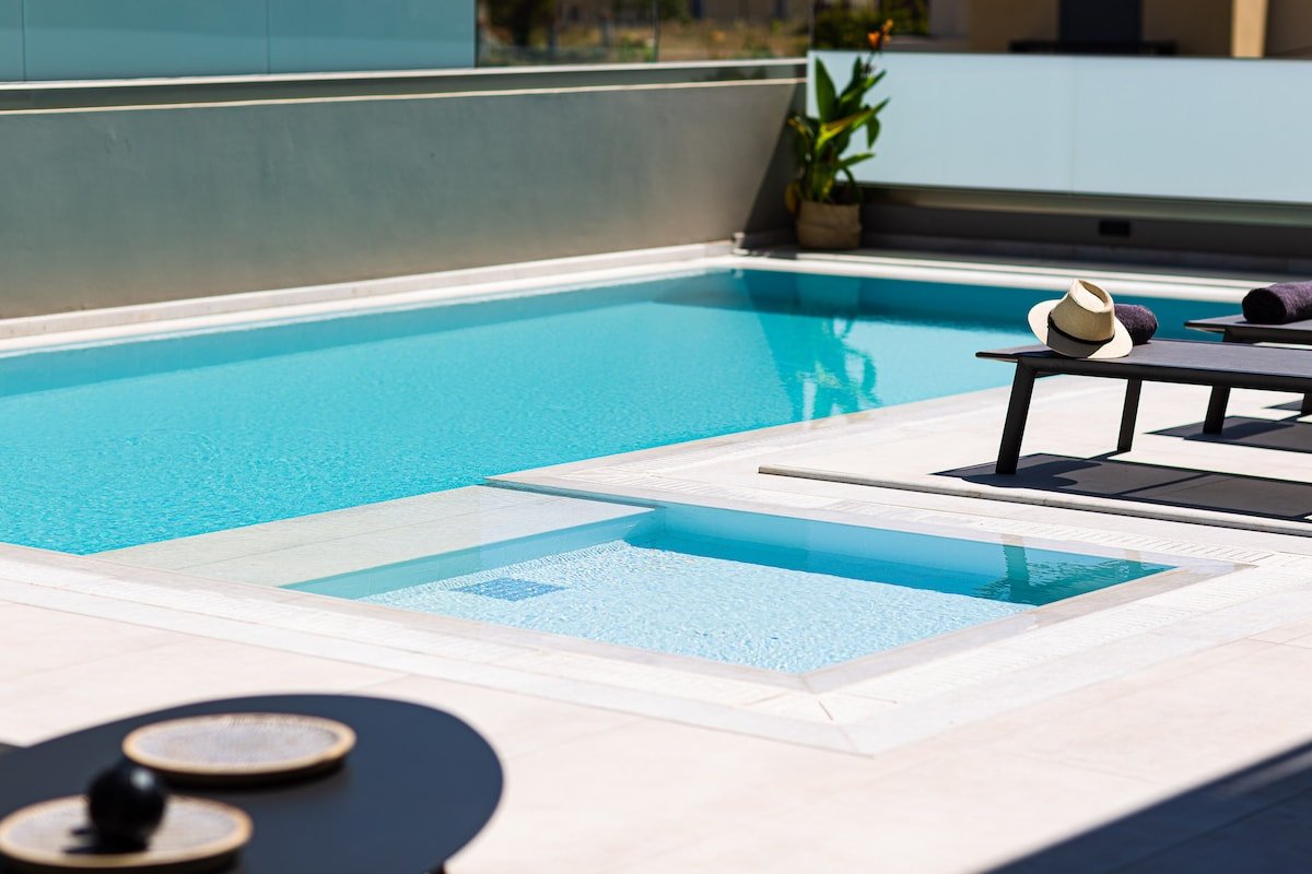 Lagoon Seabreeze Villa, a Sumptuous Retreat gallery image 4