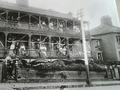 #yorkcentraltas – Very Central for large groups