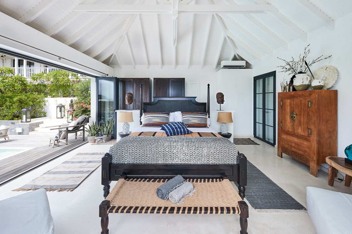 Amalie gallery image 2