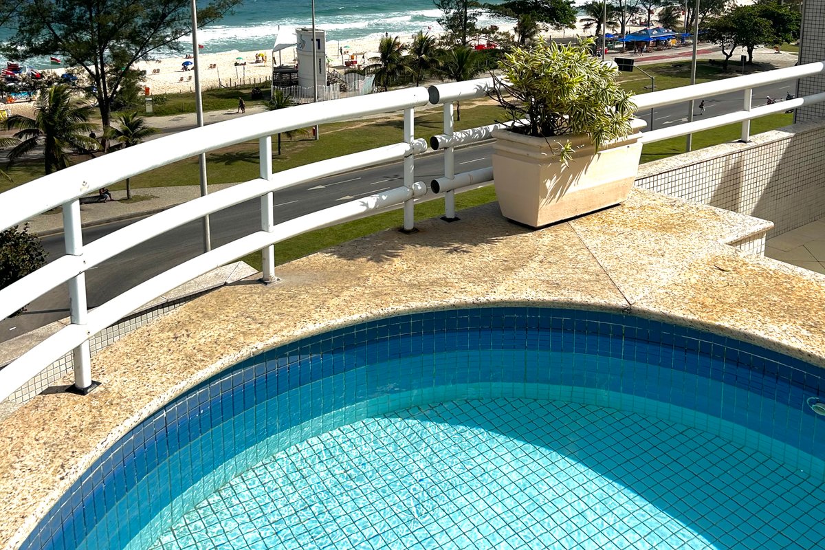 Cobertura frontal Mar Pé na Areia 4 quartos