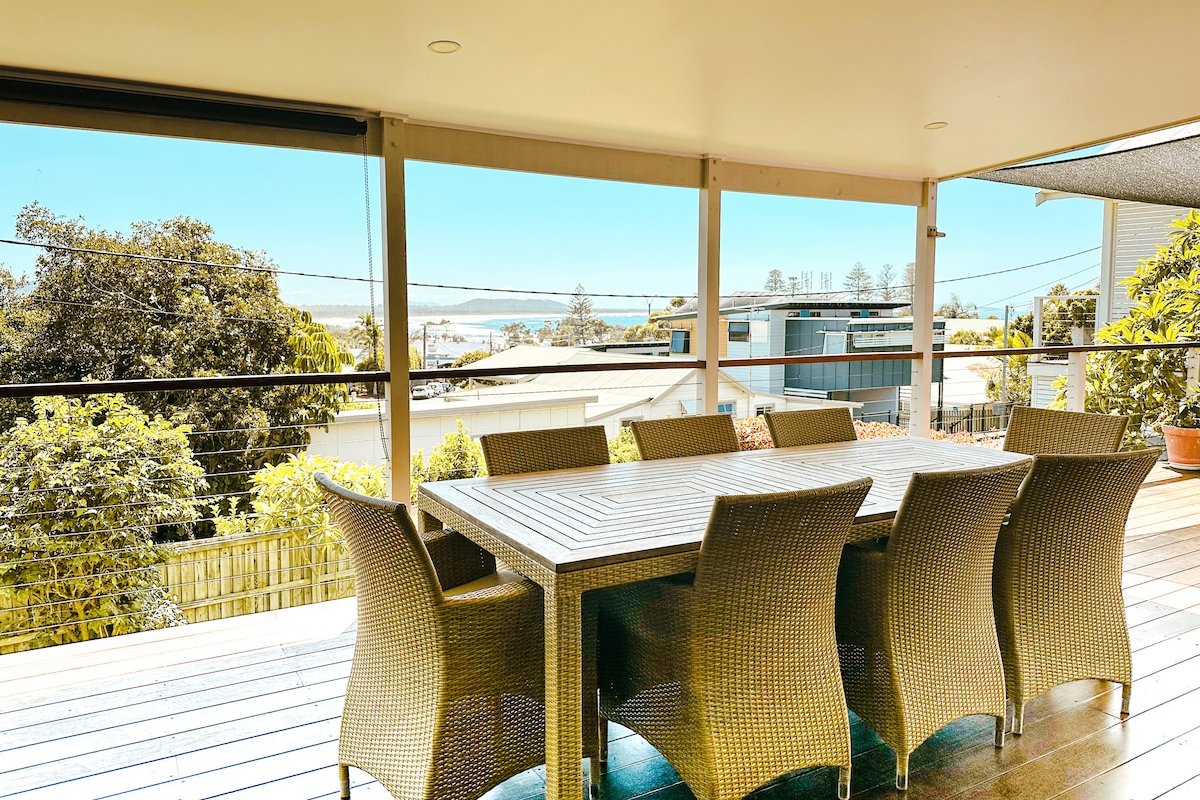 High Tide gallery image 3