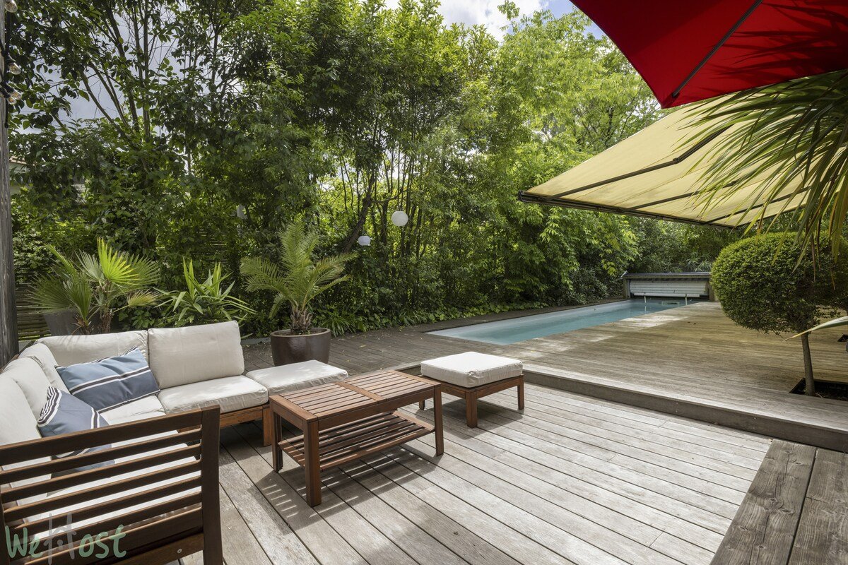 Sublime Villa with swimming pool for 8 people gallery image 3